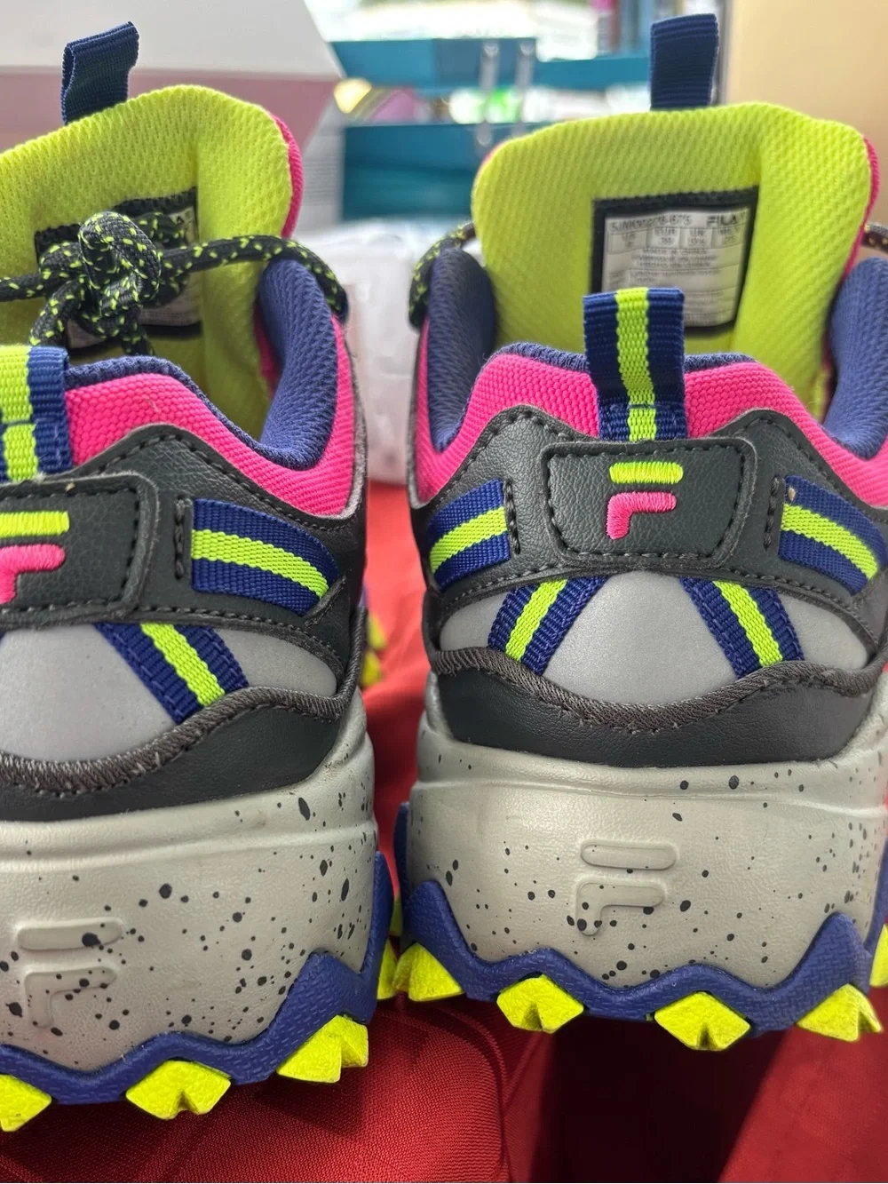 Fila vibrant pink